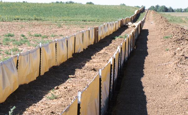 Griffolyn_Bucket_Prairie20dog20Barrier.jpg